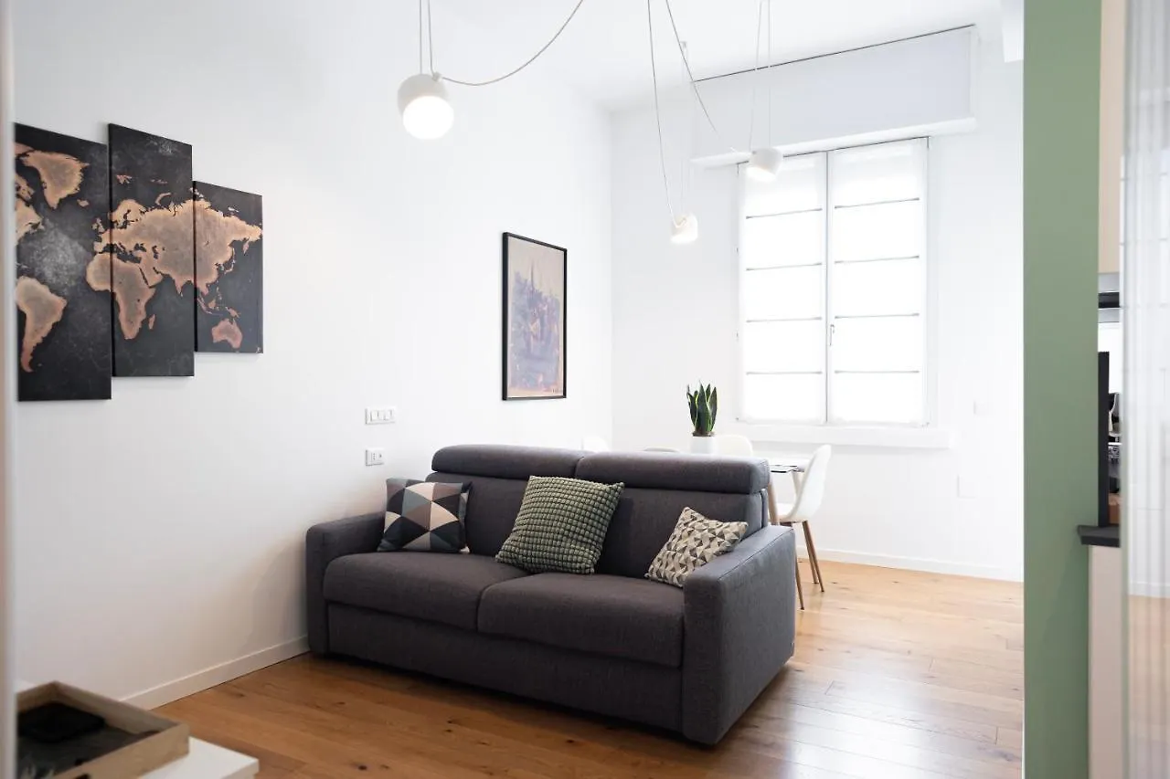 Elegante Bilocale In De Angeli - Piazzale Siena Apartment Milan Italy